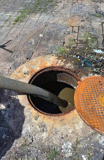 https://blockeddrainseastperth.com.au/uploads/2025/07/blocked-drains-50219.jpg