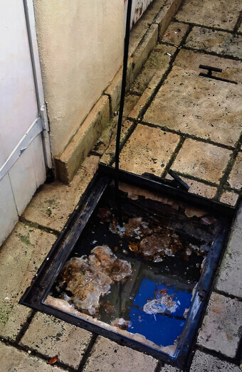 https://blockeddrainseastperth.com.au/uploads/2025/07/hero-blocked-sewers-14060.jpg